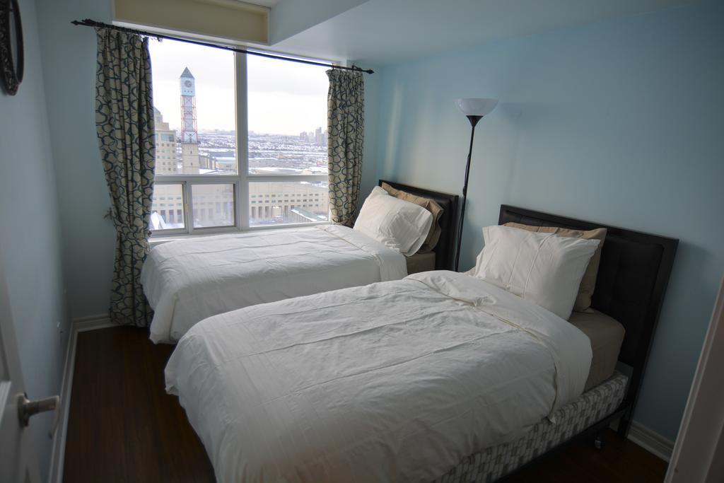 Maplewood Suites - Square One Mississauga Kamer foto