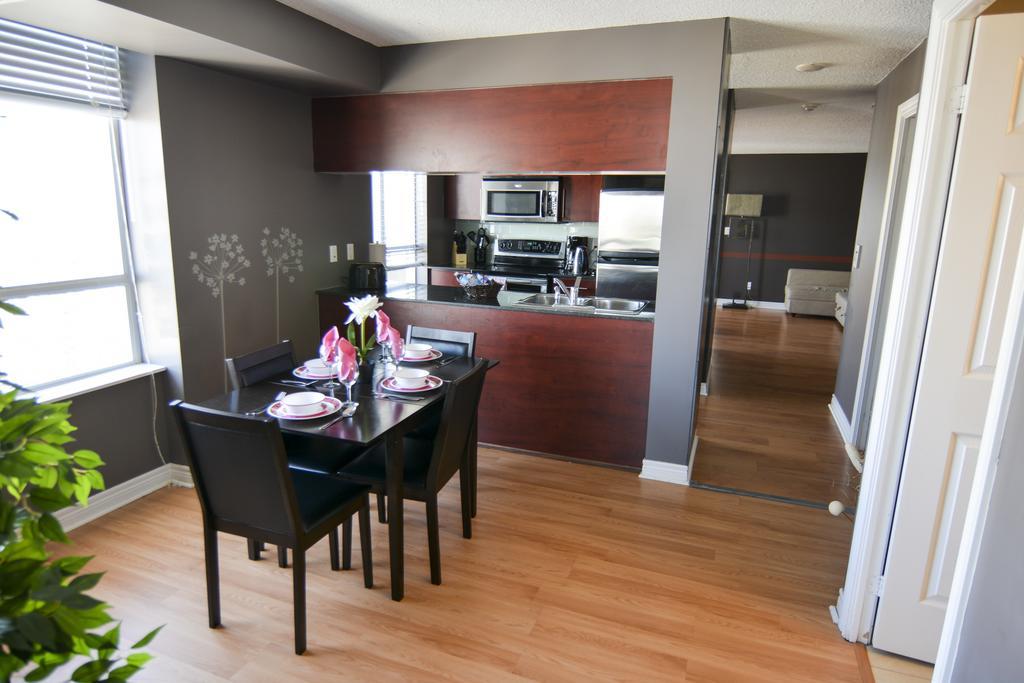 Maplewood Suites - Square One Mississauga Kamer foto