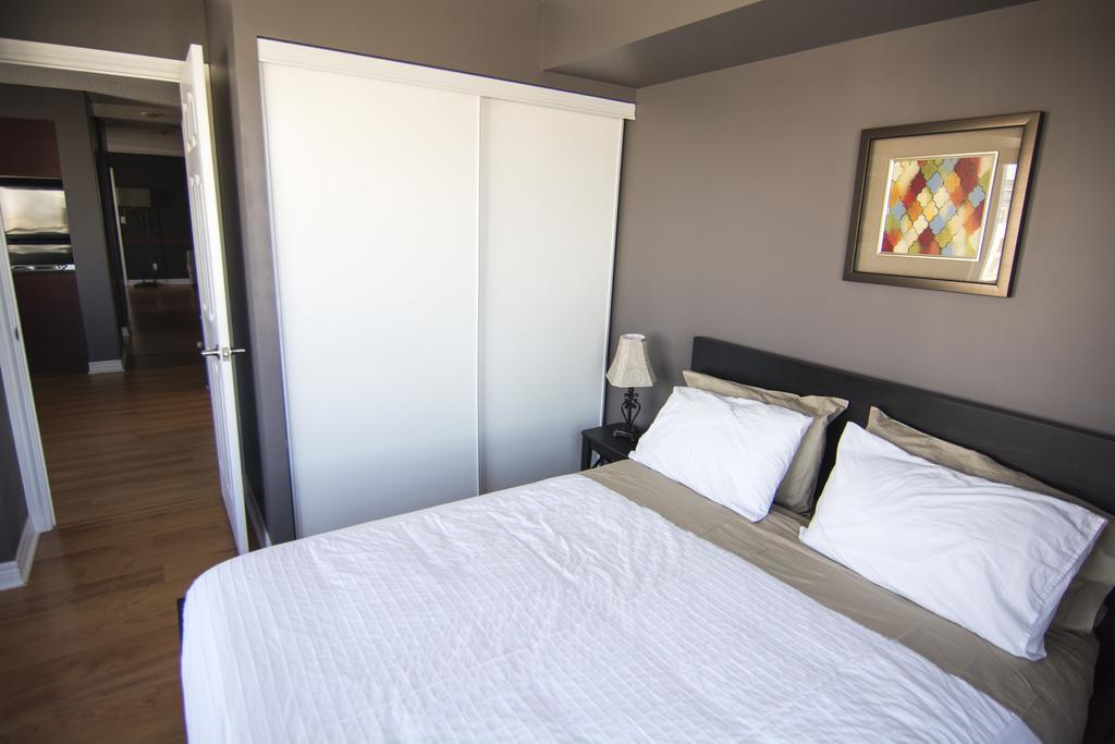 Maplewood Suites - Square One Mississauga Kamer foto