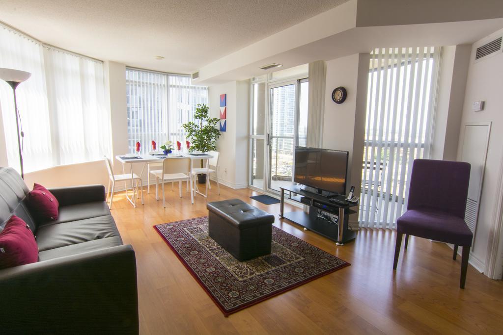 Maplewood Suites - Square One Mississauga Kamer foto