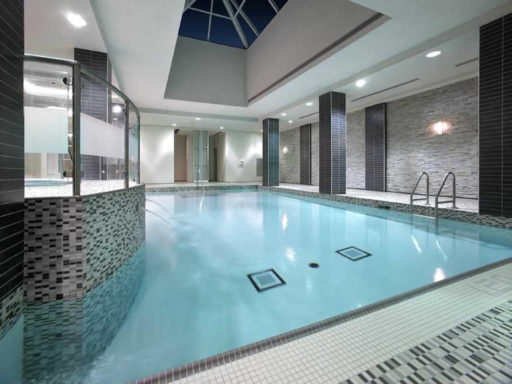Maplewood Suites - Square One Mississauga Buitenkant foto
